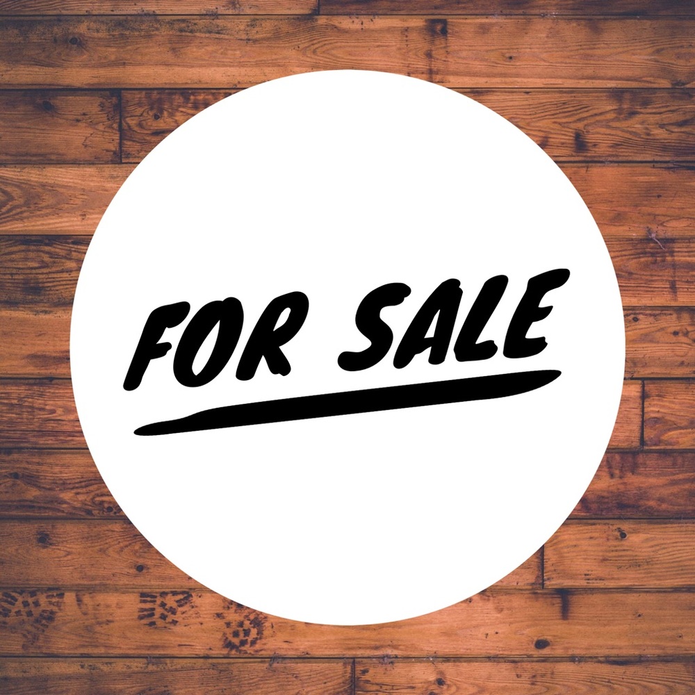 THINGS FOR SALE HERE! 💯